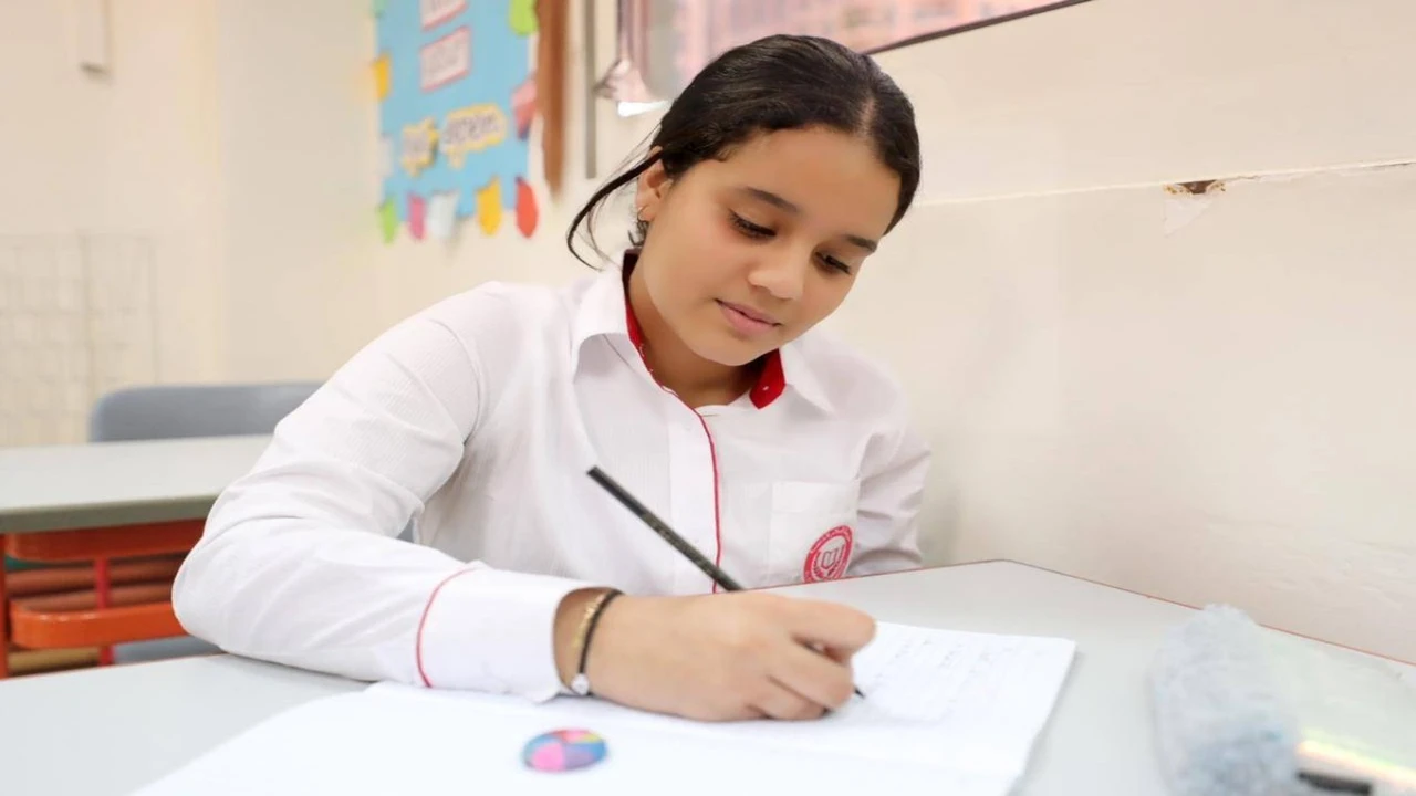 الإمارات تلغي الامتحانات الصيفية لطلبة شهادتي IGCSE وA-Level في عموم المدارس